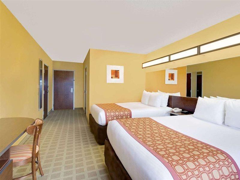 Microtel Inn & Suites By Wyndham Princeton Exteriör bild