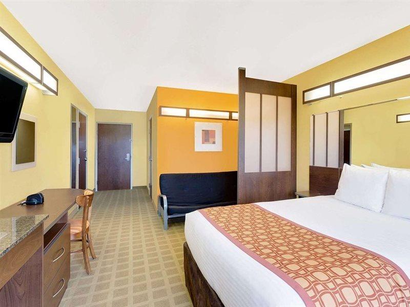 Microtel Inn & Suites By Wyndham Princeton Exteriör bild