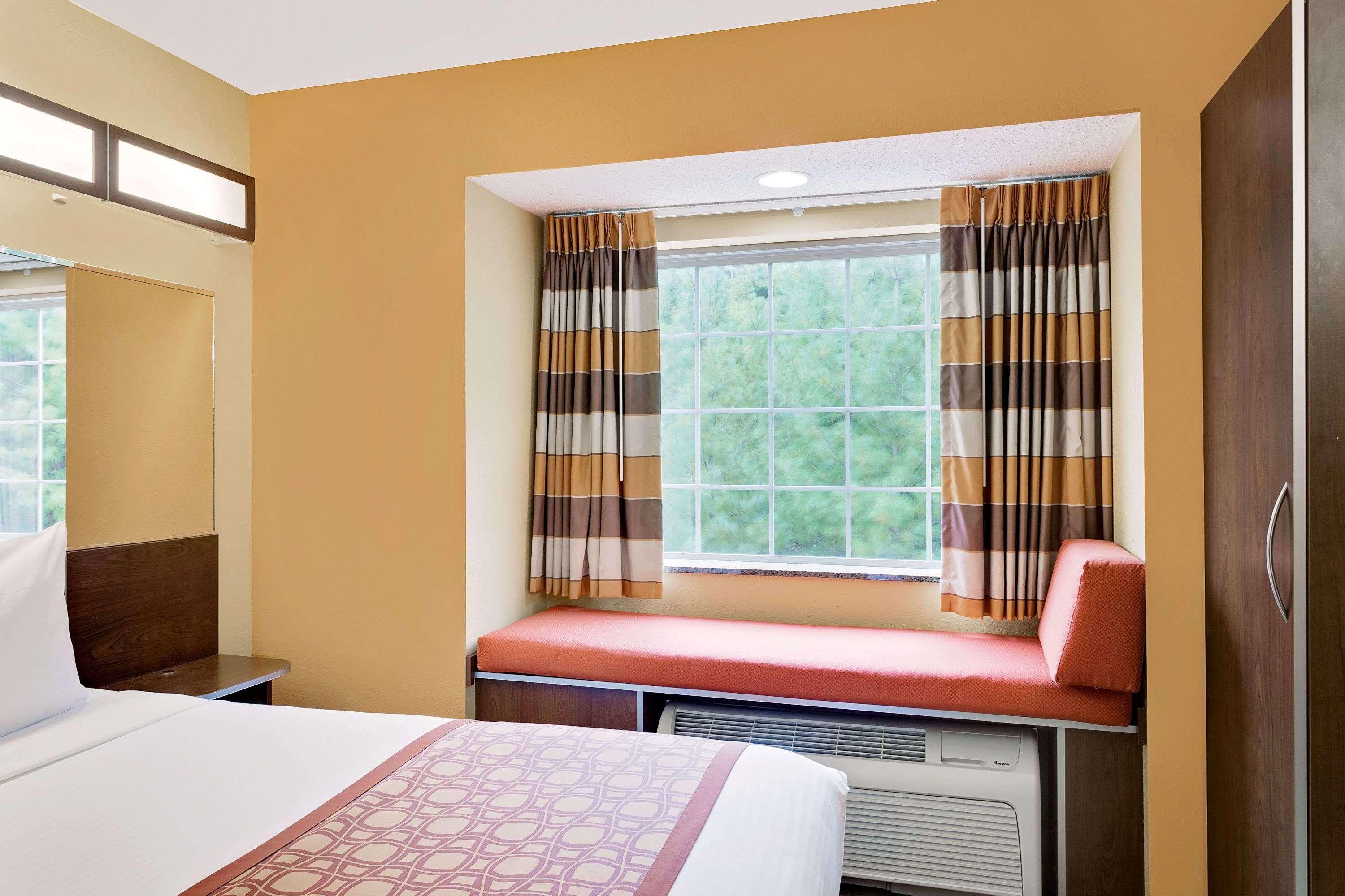 Microtel Inn & Suites By Wyndham Princeton Exteriör bild