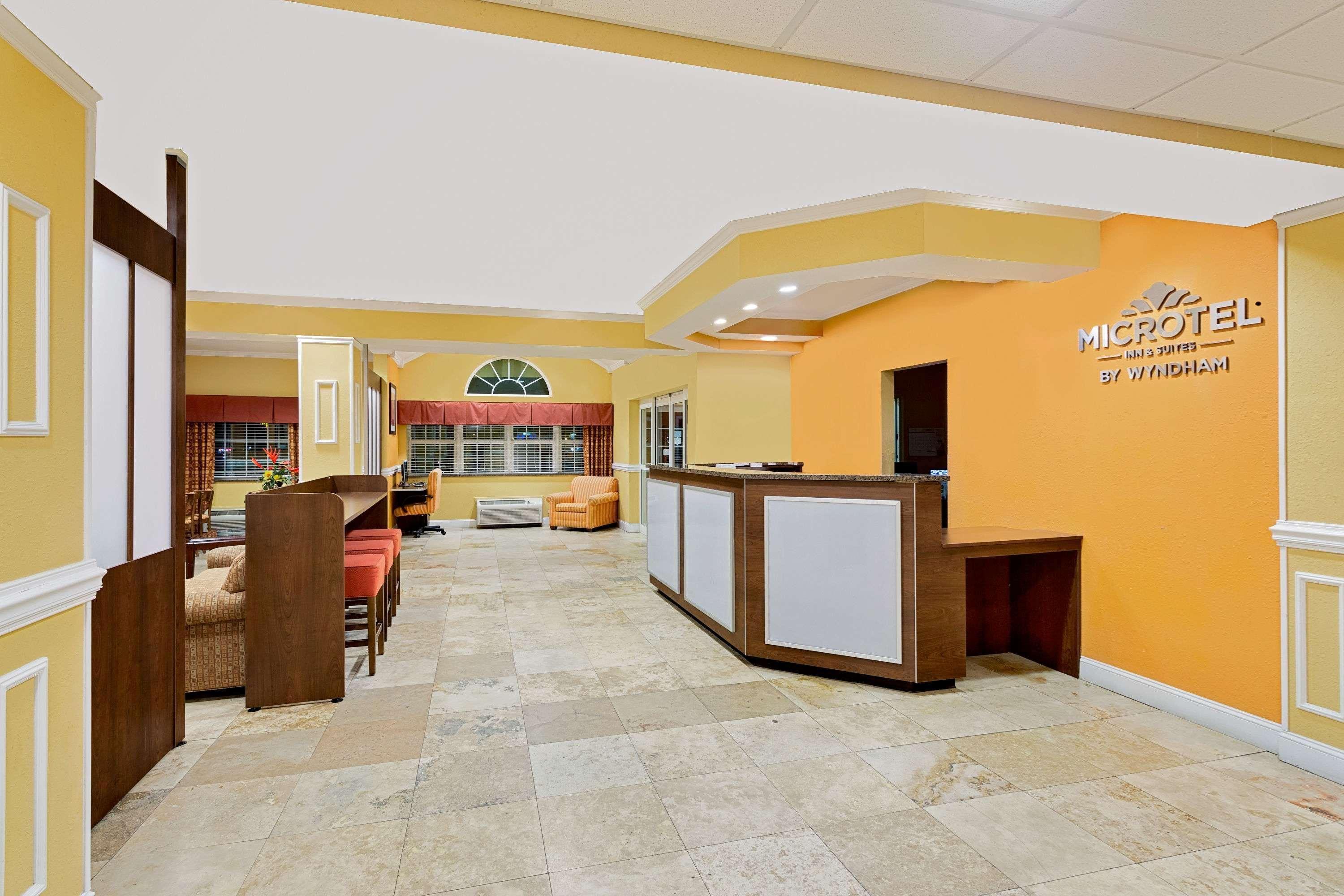 Microtel Inn & Suites By Wyndham Princeton Exteriör bild