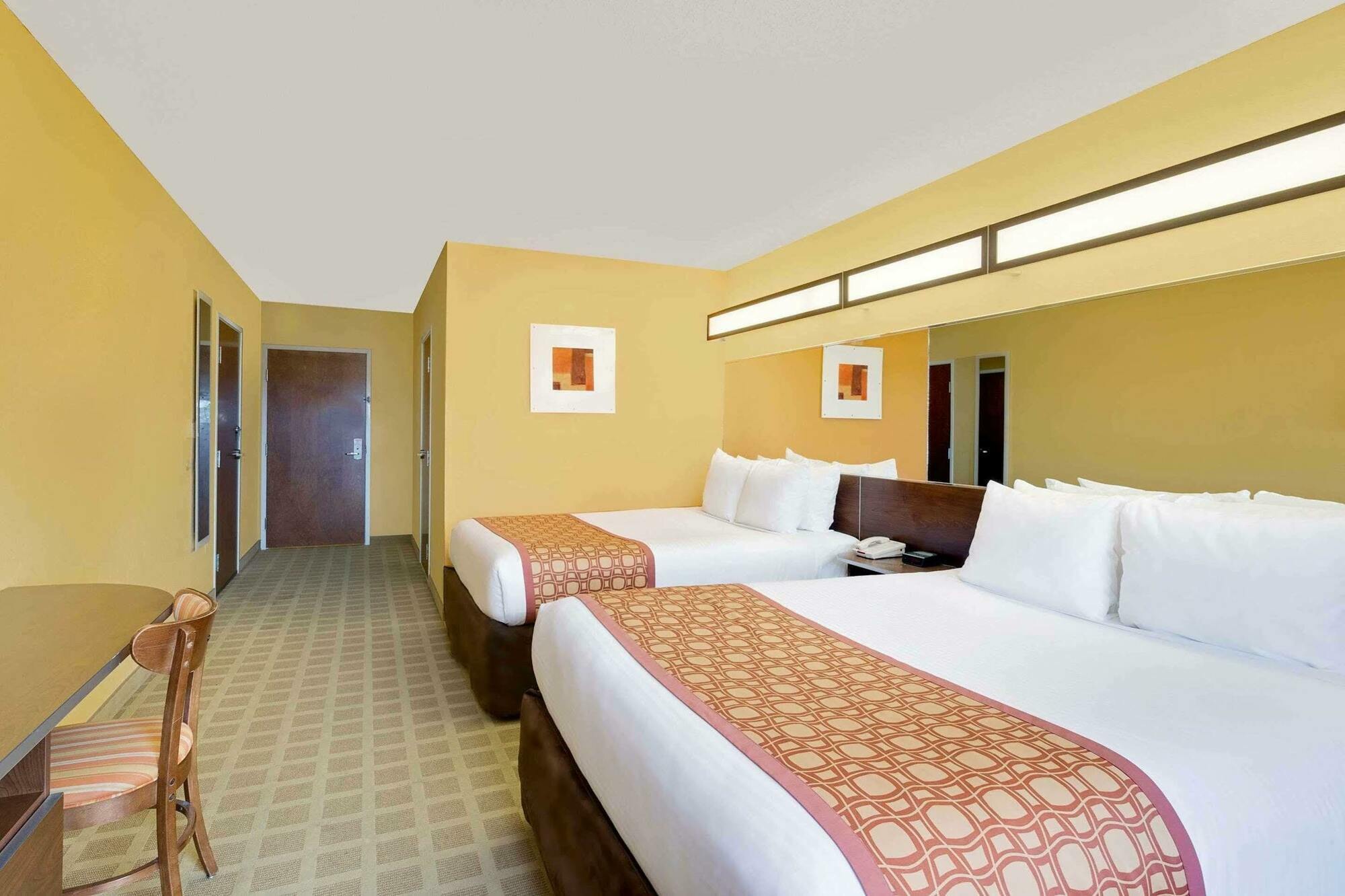 Microtel Inn & Suites By Wyndham Princeton Exteriör bild